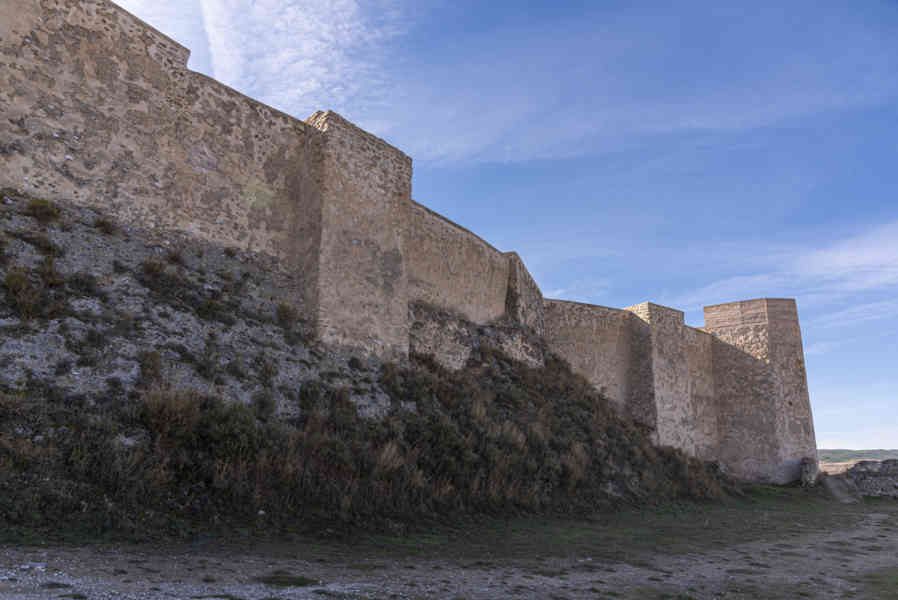 Zaragoza - Calatayud 71 - castillo Mayor o de Ayyûb.jpg